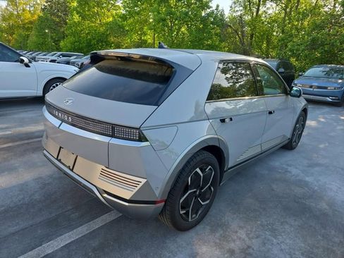 Used 2024 Hyundai Ioniq 5 Limited image 3