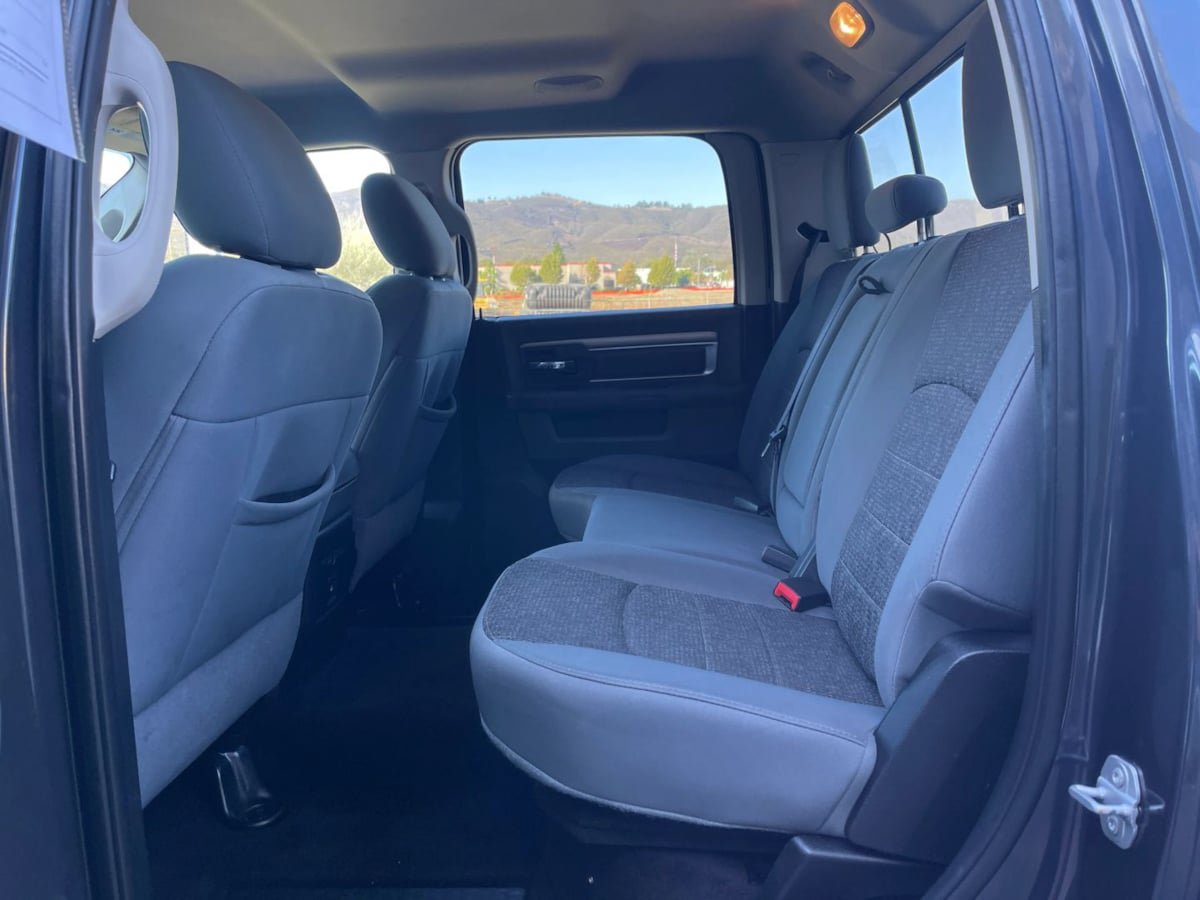 Used 2014 RAM 2500 SLT w/ Luxury Group AWD/4WD image 24