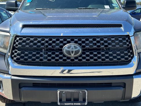 Used 2020 Toyota Tundra SR5 w/ SR5 Upgrade Package image 12