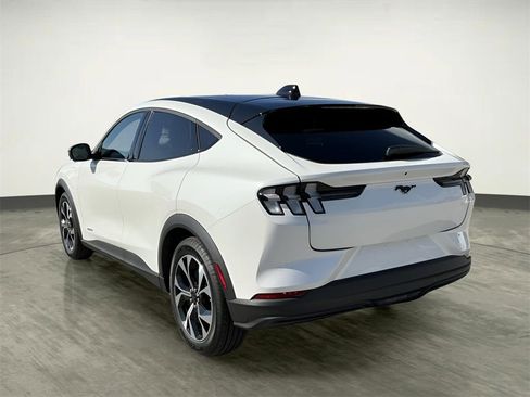 Certified 2025 Ford Mustang Mach-E Select w/ Interior Protection Package image 5