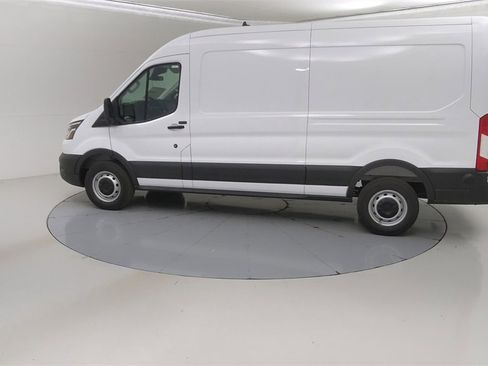 New 2025 Ford Transit 250 148 Medium Roof image 17