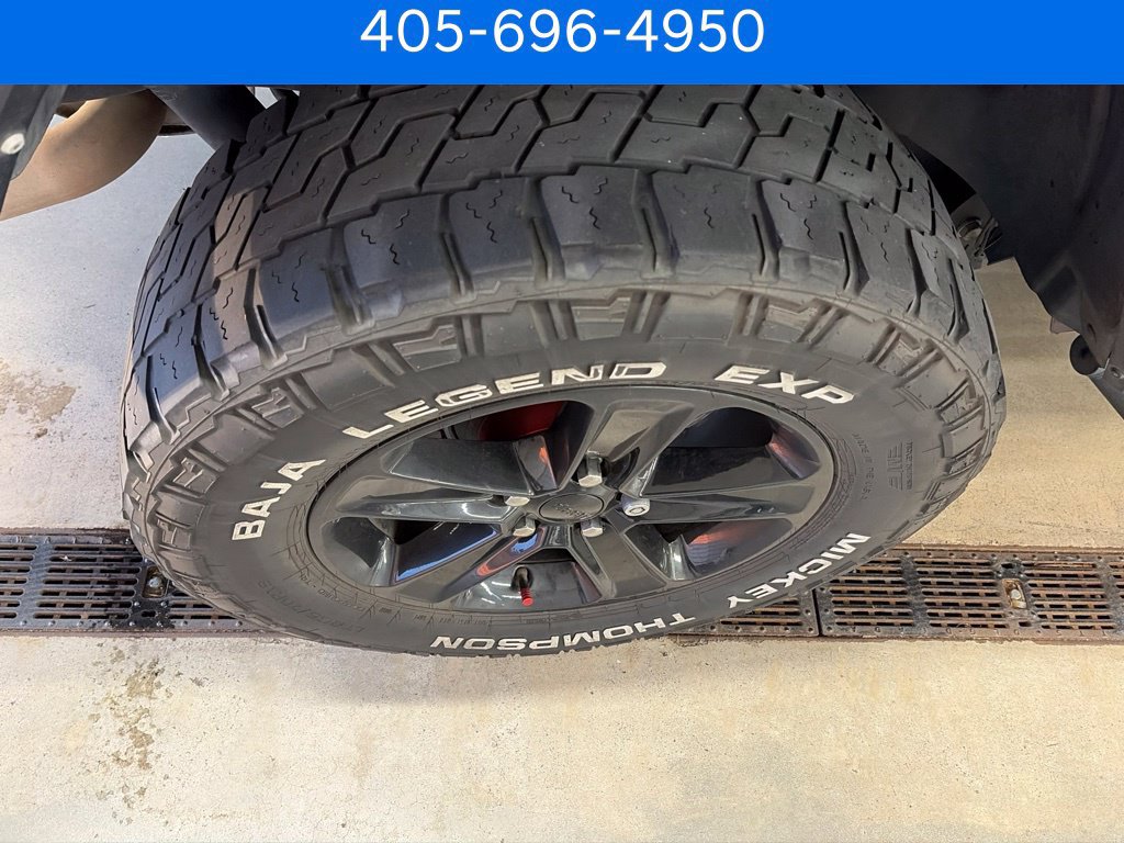Used 2022 Jeep Wrangler Unlimited Sahara AWD/4WD image 15
