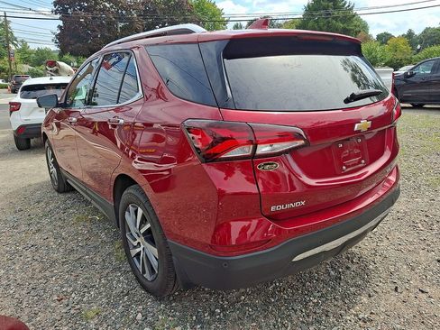 Used 2024 Chevrolet Equinox Premier AWD/4WD image 6