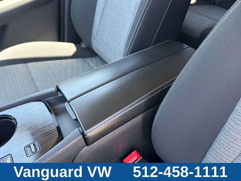 Used 2021 Nissan Rogue SV FWD image 12