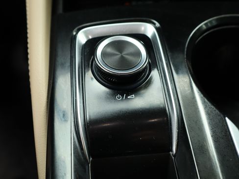 Used 2025 Buick Envision Preferred AWD/4WD image 35