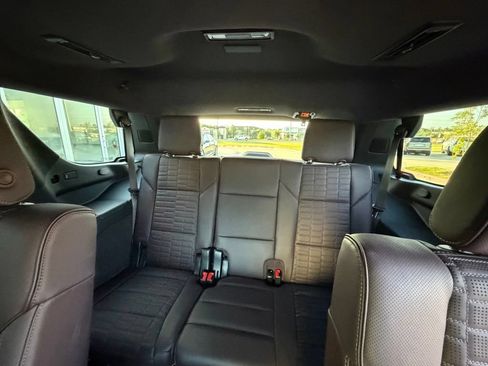 Used 2024 Cadillac Escalade V AWD/4WD image 17