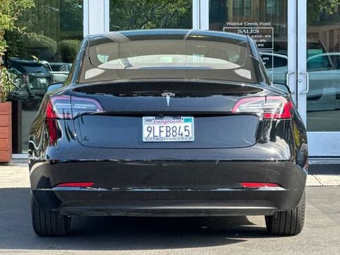 Used 2021 Tesla Model 3 Standard Range Plus RWD image 5