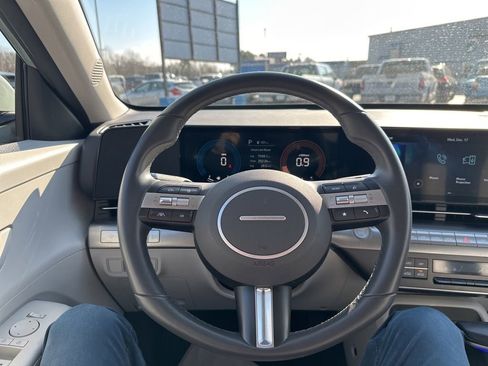 Used 2025 Hyundai Kona SEL image 20