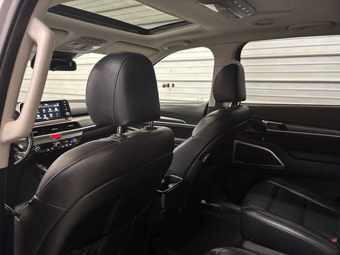 Used 2020 Kia Telluride S AWD/4WD image 25