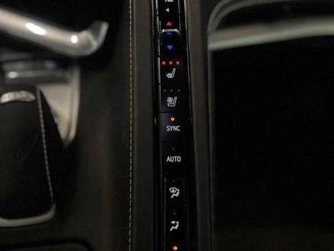 Certified 2024 Chevrolet Corvette Stingray Premium Conv w/ Z51 Performance Package image 20