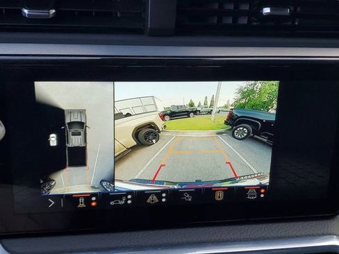Used 2025 GMC Sierra 3500 Denali w/ Denali Reserve Package AWD/4WD image 22