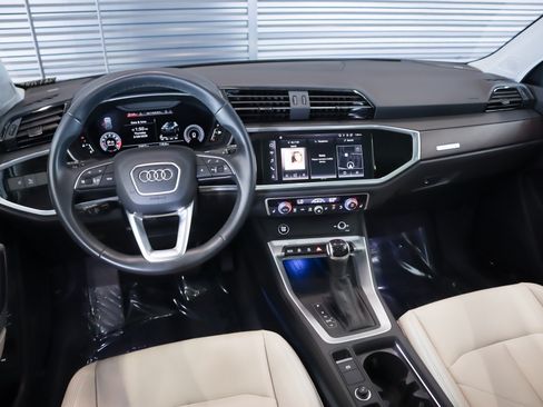 Used 2023 Audi Q3 2.0T Premium Plus w/ Premium Plus Package AWD/4WD image 22