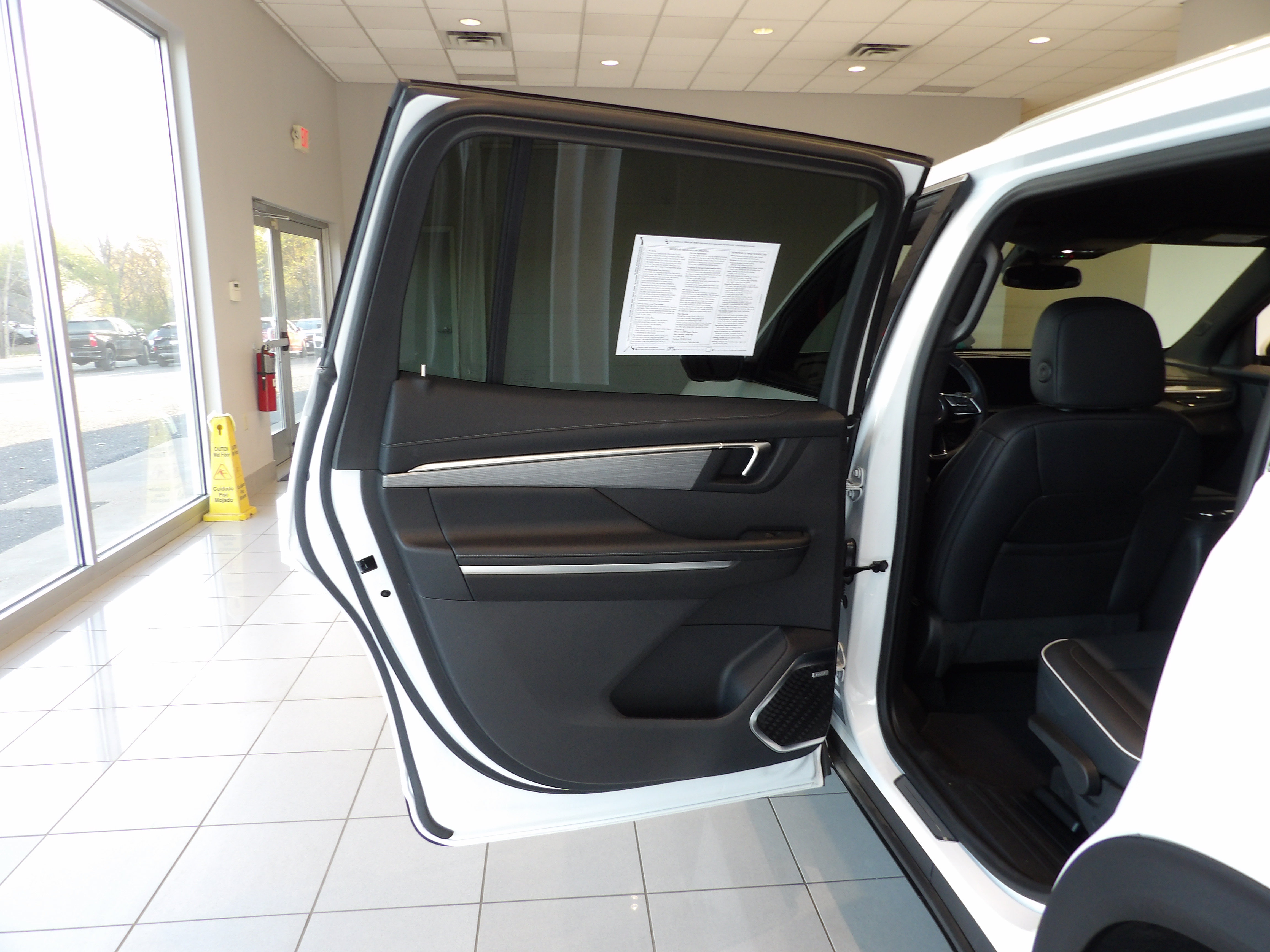 Used 2026 Buick Enclave Preferred AWD/4WD image 17