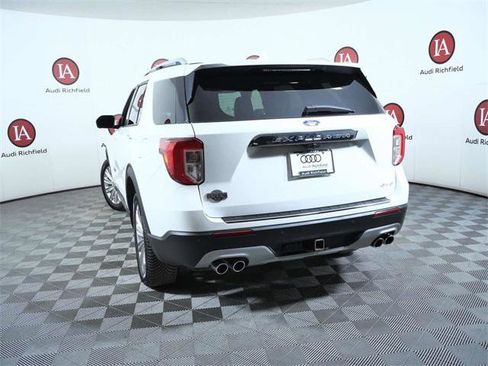 Used 2022 Ford Explorer King Ranch w/ Technology Package image 6