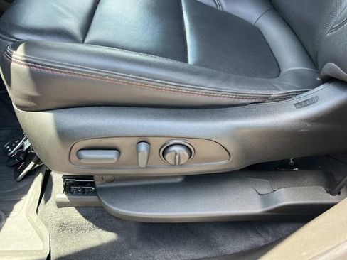 Used 2023 Chevrolet Traverse RS w/ LPO, Floor Liner Package FWD image 29
