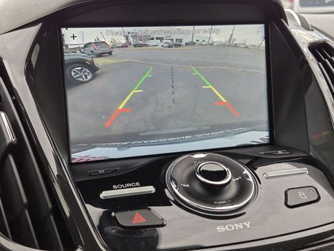 Used 2016 Ford Escape Titanium w/ Equipment Group 301A image 9