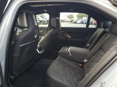 New 2025 BMW 760i xDrive image 11