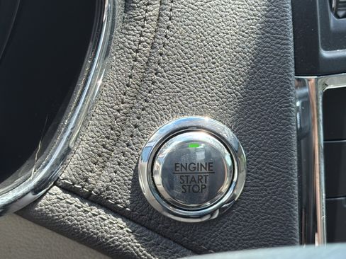 Used 2019 Lincoln Continental Select FWD image 36