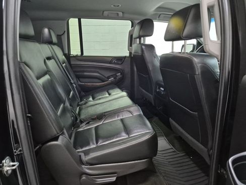 Used 2017 Chevrolet Suburban LT w/ Z71 Midnight Edition AWD/4WD image 31