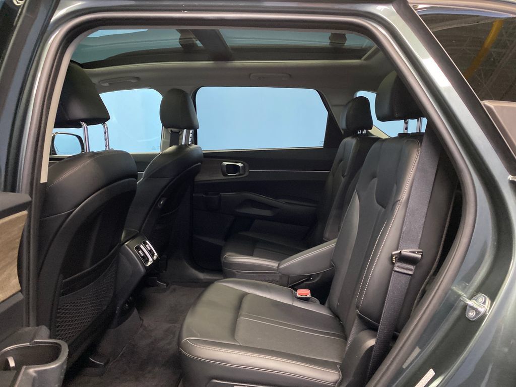 Used 2023 Kia Sorento X-Line EX AWD/4WD image 23