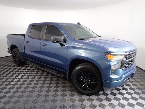 Used 2024 Chevrolet Silverado 1500 Custom RWD image 5