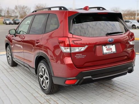 Certified 2022 Subaru Forester Premium image 3