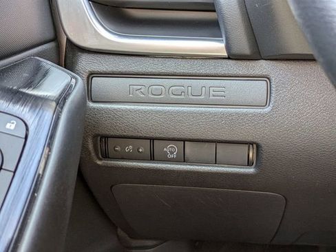 Used 2024 Nissan Rogue S FWD image 24