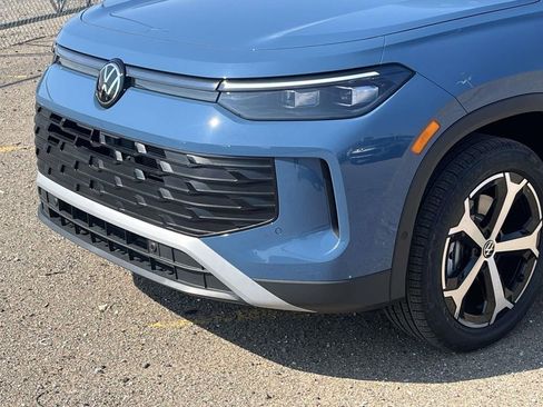 New 2026 Volkswagen Tiguan SE AWD/4WD image 6