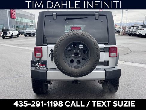 Used 2018 Jeep Wrangler Unlimited Sahara image 7