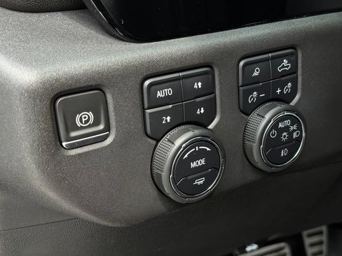 Used 2022 Chevrolet Silverado 1500 RST w/ All Star Edition Plus AWD/4WD image 34