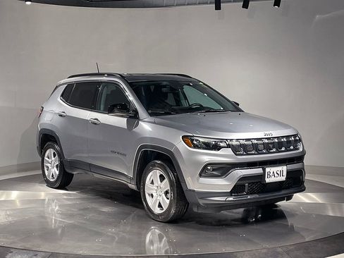 Used 2022 Jeep Compass Latitude w/ Convenience Group image 38