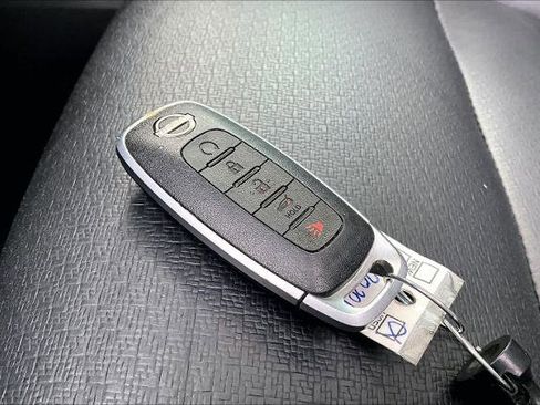 Certified 2023 Nissan Rogue SV w/ SV Premium Package image 14