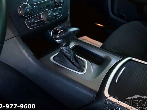 Used 2022 Dodge Charger SXT image 18