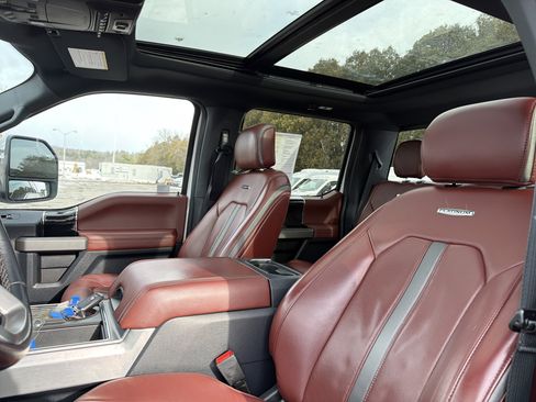 Used 2022 Ford F350 Platinum w/ Snow Plow Prep Package image 27