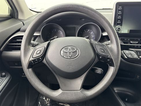 Used 2021 Toyota C-HR LE image 20