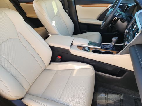 Used 2022 Lexus RX 350 FWD w/ Premium Package image 15