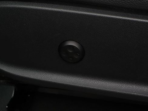 Used 2024 Mercedes-Benz Sprinter 2500 image 21