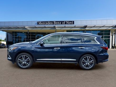 Used 2020 INFINITI QX60 Luxe w/ Sensory Package AWD/4WD image 2