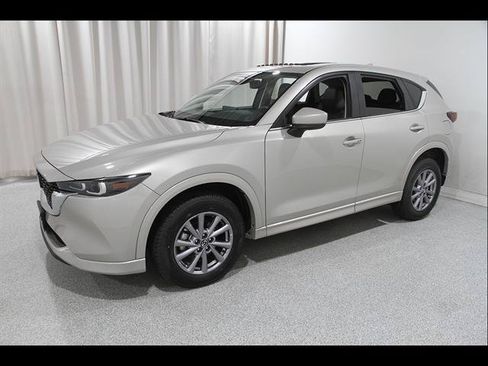 Used 2025 MAZDA CX-5 AWD 2.5 S w/ Preferred Package image 3