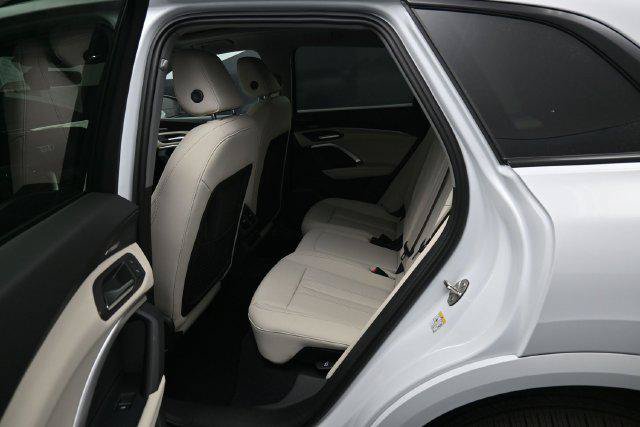 New 2026 Audi Q5 Premium Plus AWD/4WD image 11