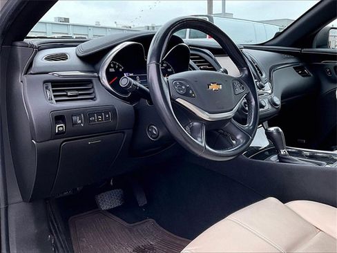 Used 2018 Chevrolet Impala Premier w/ Premier Confidence Package image 8