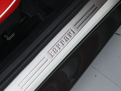 Certified 2025 Ferrari Roma Spider RWD image 25