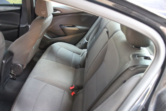Used 2018 Chevrolet Cruze LT FWD image 9