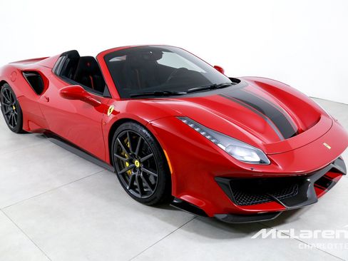 Used 2020 Ferrari 488 Pista Spider RWD image 4