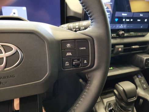 Used 2026 Toyota RAV4 XSE w/ Weather Package image 17