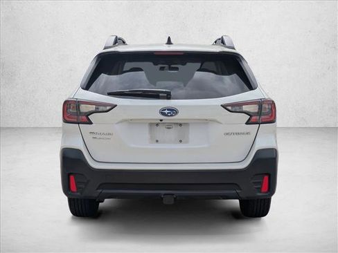Used 2022 Subaru Outback Premium image 6