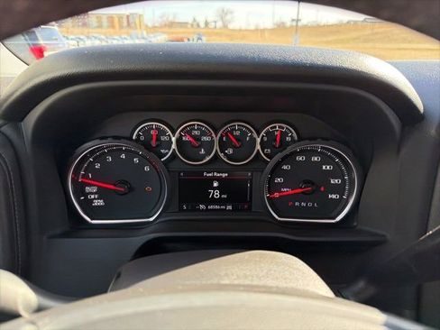 Used 2022 Chevrolet Silverado 1500 RST image 18