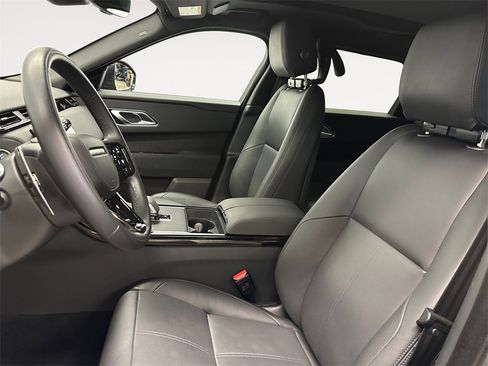 Used 2025 Land Rover Range Rover Velar Dynamic SE image 9
