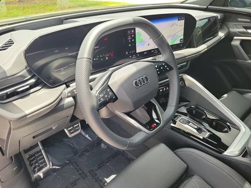 Certified 2025 Audi SQ5 Premium Plus AWD/4WD image 17