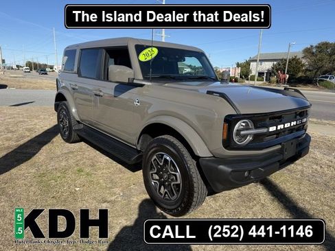 Used 2025 Ford Bronco Outer Banks image 1